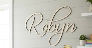 Concours Gagnez un nom en bois personnalisé de 30 pouces calligraphie aux choix! Concours Découpe Moi Ça