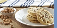 Photo de la Recette: Biscuits au Caramel Salé avec la Pâte à Biscuits de Base Becel