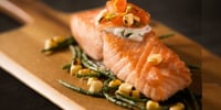 Photo de la Recette: Saumon de l’Atlantique Poêlé avec Saumon Fumé et Yogourt Grec Oikos