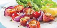 Photo de la Recette: Brochettes de Pétoncles au Bacon et Tomates Cerises Express