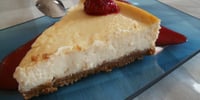 Photo de la Recette: Cheesecake au Fromage Blanc, Yaourt Vanille et son Coulis de Caramel au Beurre Salé