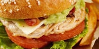 Photo de la Recette: Hamburgers à la Dinde et au Fromage Classique Bergeron (style californien)