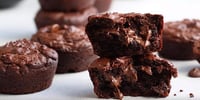 Photo de la Recette: Muffins Double Chocolat, Compote de Pommes et Yogourt Grec