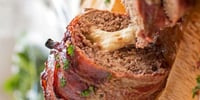 Photo de la Recette: Pain de Viande Farci au Fromage et Enrobé de Bacon