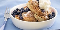 Photo de la Recette: Pain Doré aux Bleuets et aux Bananes Garni de Granola