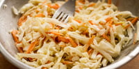 Photo de la Recette: Salade de Chou (Coleslaw) Mi-Crémeuse Mi-Traditionnelle