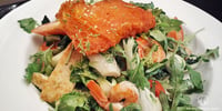 Photo de la Recette: SALADE TIÈDE AU BOK CHOY, CREVETTES, TOFU ET CHEDDAR CROQUANT