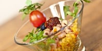 Photo de la Recette: Une Verrine pour les Beaux Jours Orge Perlé, Poivrons Rouges et Crevettes