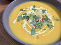 Photo de la Recette: Potage à la citrouille, au lait de coco et à l’ail rôti