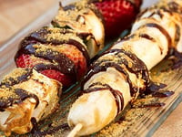 Photo de la Recette: Brochettes de Fruits et Guimauves sur le BBQ