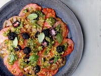 Photo de la Recette: Carpaccio de Tomates au Pesto de Pistaches