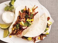 Photo de la Recette: Tacos au Porc Effiloché et Salsa à l'Avocat et au Maïs