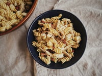 Photo de la Recette: Salade de Pâtes à la Dinde, Bocconcini, Pesto et Tomates Séchées