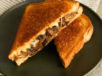 Photo de la Recette: Grilled Cheese au Boeuf à Fondue