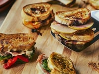 Photo de la Recette: Trio de Minis Grilled Cheese