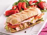 Photo de la Recette: Paninis au Poulet, Brie et Pesto
