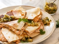 Photo de la Recette: Quesadillas au Saumon & Salsa à l’Ananas