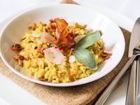 Photo de la Recette: Risotto à la Courge Poivrée, à l'Ail Rôti et au Bacon Fumé