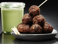 Photo de la Recette: Boulettes D’Agneau, Sauce aux Herbes