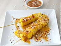 Photo de la Recette: Brochettes d'Ananas Grillé , Sauce au Caramel de Noix de Coco