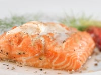 Photo de la Recette: FILET DE SAUMON AU FROMAGE LE CRU DES ÉRABLES ET AUX DATTES