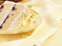 Photo de la Recette: Gâteau Étagé aux Bleuets Glacé au Citron