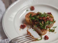Photo de la Recette: Pétoncles & Crumble de Chorizo