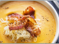 Photo de la Recette: POTAGE CRÉCY AU BACON ET CHEDDAR