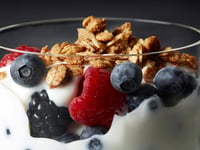 Photo de la Recette: Sans Lactose Parfait au yogourt et aux fruits
