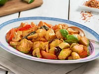 Photo de la Recette: Poulet Thai avec Tomates au Basilic