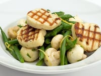 Photo de la Recette: SALADE DE CHAMPIGNONS, HARICOTS ET HALOUMI