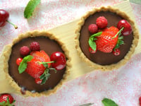 Photo de la Recette: Tartelettes à la Panna Cotta Chocolatée et Fruits Rouges