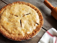Photo de la Recette: Tourtière à la Canadienne de Soeur Angèle