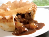 Photo de la Recette: Tourtière au Vin Rouge