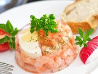 Photo de la Recette: Aspics de Tomates et Crevettes