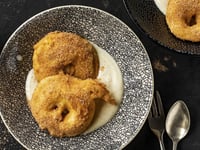 Photo de la Recette: Beignets aux Pommes et Sauce Vanille