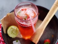 Photo de la Recette: Boisson Pétillante Fraise / Basilic