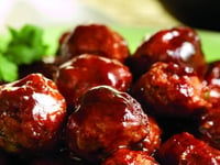 Photo de la Recette: Boulettes aux Canneberges et au Piment Rouge (Mijoteuse)