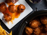 Photo de la Recette: BOULETTES DE VIANDE PIQUANTES AU MIEL À LA MIJOTEUSE