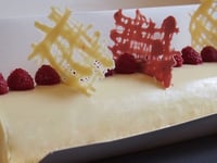 Photo de la Recette: BÛCHE CHOCOLAT BLANC coeur FRAMBOISES