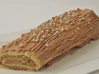 Photo de la Recette: Bûche de Noël à la Crème au Beurre Praliné à la Meringue Italienne