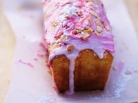 Photo de la Recette: Cake au Yaourt Glaçage Rose