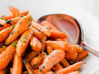 Photo de la Recette: CAROTTES À LA MOUTARDE DE DIJON ET À L'ERABLE