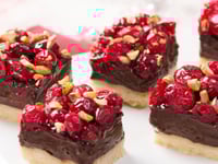 Photo de la Recette: Carrés Sablés Choco-Canneberges