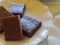 Photo de la Recette: Carrés Tendres, Purée de Dattes et Chocolat