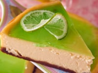 Photo de la Recette: Cheesecake au chocolat Blanc, Citron Vert et Basilic