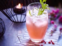 Photo de la Recette: Cocktail Rosey Fizz