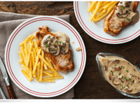 Photo de la Recette: Côtelettes de Porc et Superfries avec Sauce aux Champignons