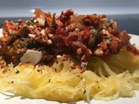 Photo de la Recette: Courge Spaghetti Effiloché et Sauce Végétarienne