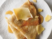 Photo de la Recette: CRÊPES AUX POIRES ET À L’ÉRABLE